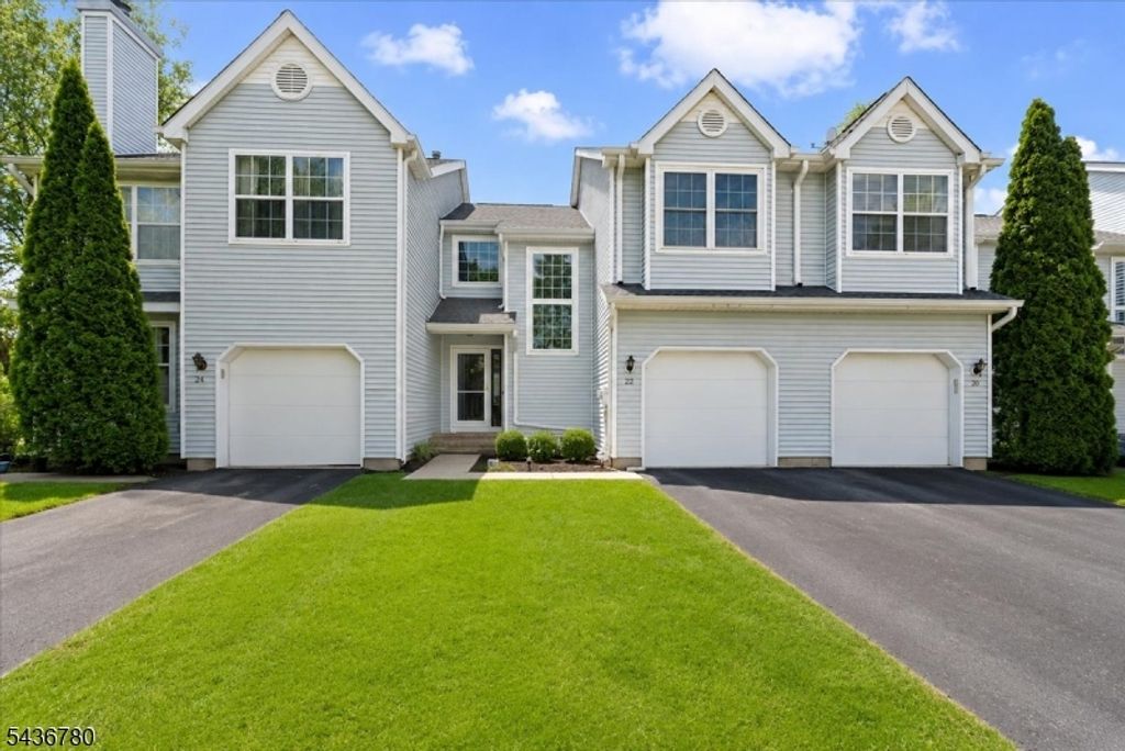 22 Willow Ci 702, Hamburg Boro, NJ 07419