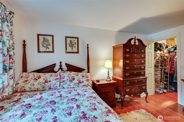 2120 NE Edwin Court, Poulsbo, WA 98370