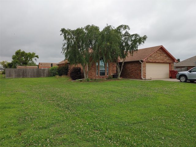 836 Airport Road, Reno, TX 75462