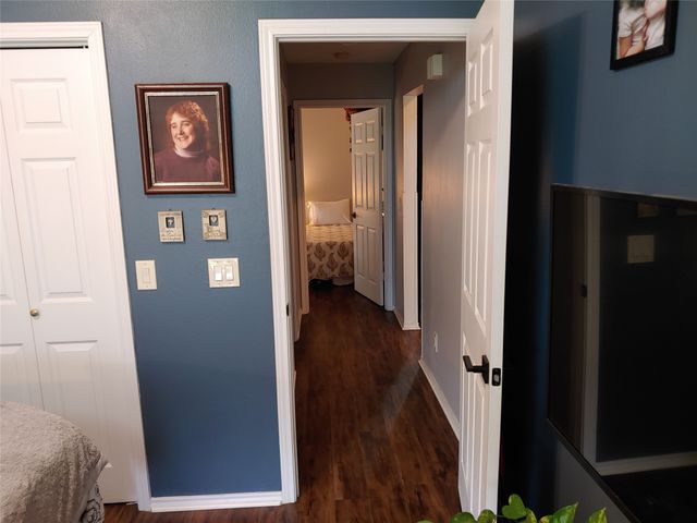 836 Airport Road, Reno, TX 75462