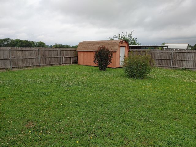 836 Airport Road, Reno, TX 75462