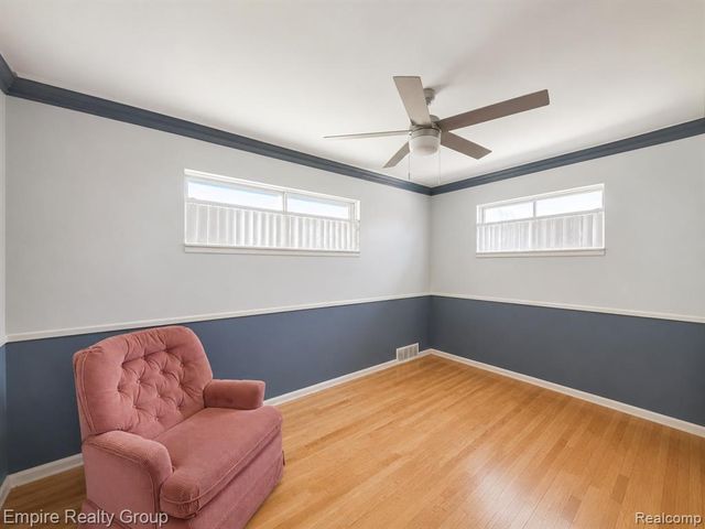 905 N Esplanade Street, Mount Clemens, MI 48043