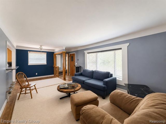 905 N Esplanade Street, Mount Clemens, MI 48043
