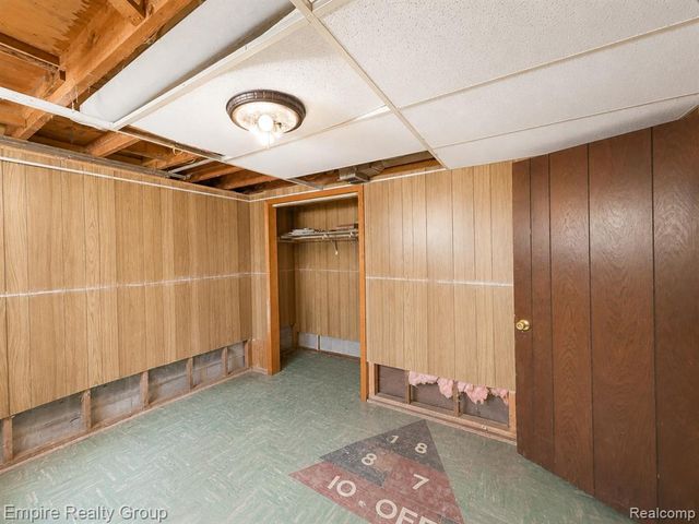 905 N Esplanade Street, Mount Clemens, MI 48043
