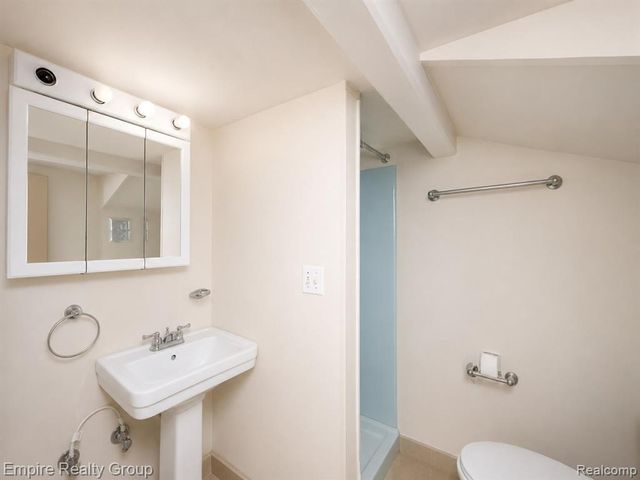905 N Esplanade Street, Mount Clemens, MI 48043