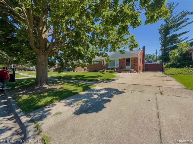 905 N Esplanade Street, Mount Clemens, MI 48043