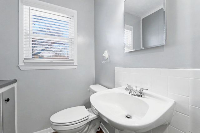 1020 N Brookfield St, Wichita, KS 67206