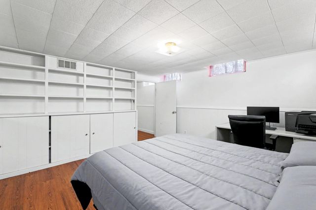 1020 N Brookfield St, Wichita, KS 67206