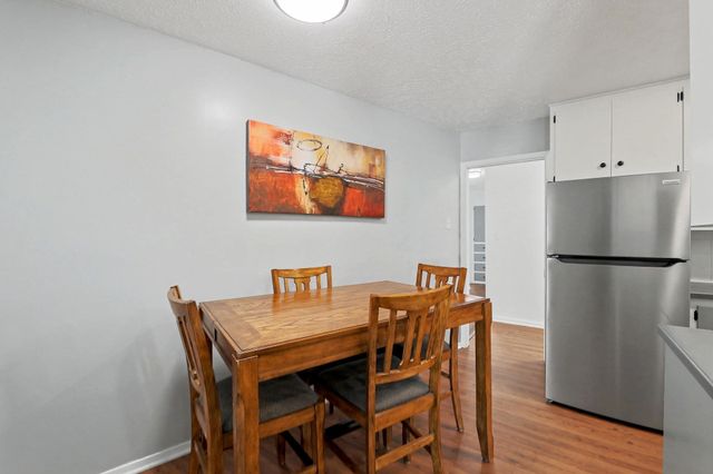 1020 N Brookfield St, Wichita, KS 67206