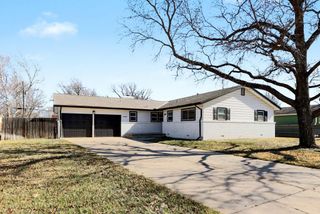 1020 N Brookfield St, Wichita, KS 67206