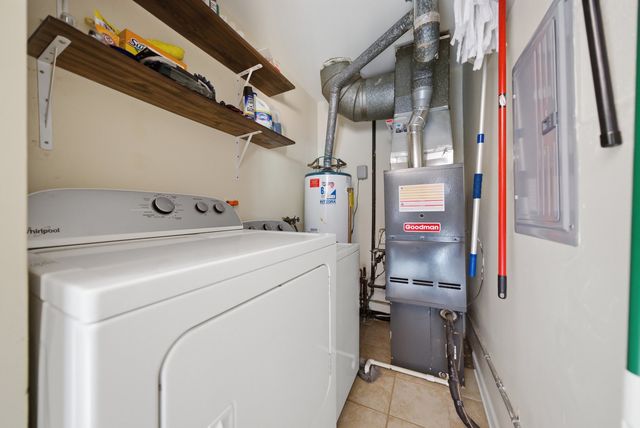 175 Creekside Drive, Bolingbrook, IL 60440