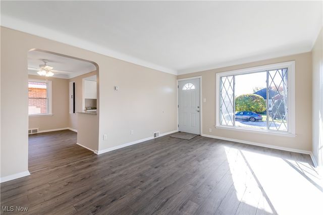 5714 Wichita Avenue, Cleveland, OH 44144