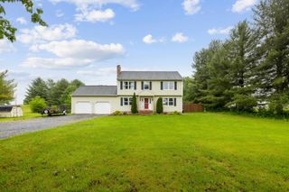 701 HORSESHOE CIR, Stuarts Draft, VA 24477