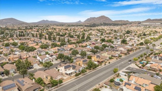 507 Coudures Way, Perris, CA 92571