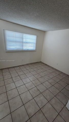 6070 W 19th Ave 314, Hialeah, FL 33012