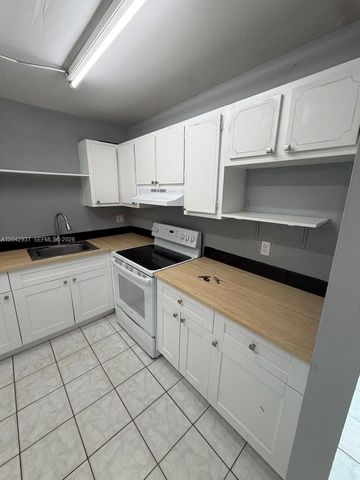 6070 W 19th Ave 314, Hialeah, FL 33012