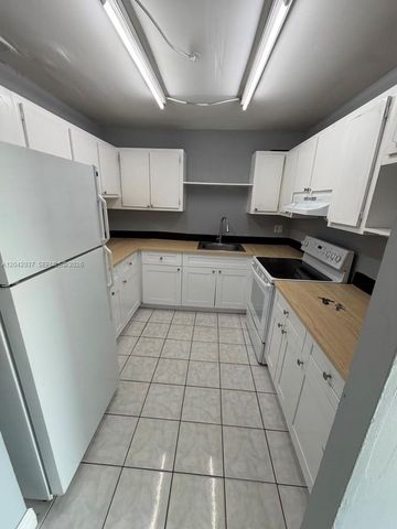 6070 W 19th Ave 314, Hialeah, FL 33012