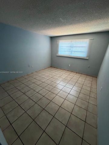 6070 W 19th Ave 314, Hialeah, FL 33012