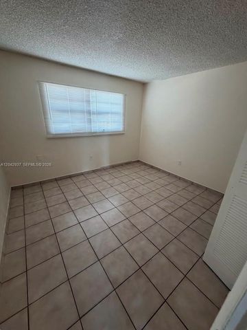 6070 W 19th Ave 314, Hialeah, FL 33012