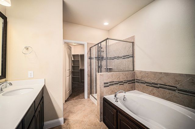 7104 Rose Quartz Court, Fort Worth, TX 76132