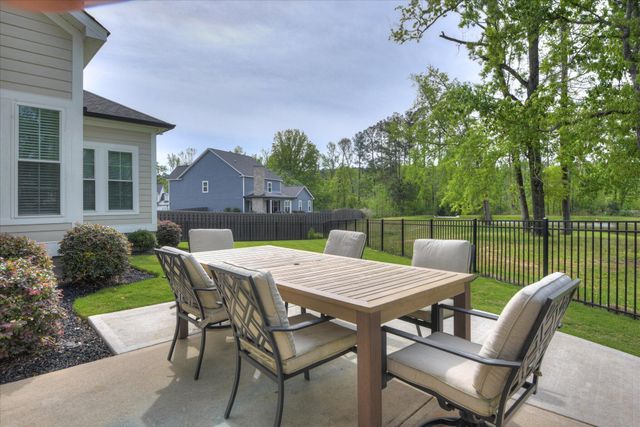 566 River Oaks Lane, Evans, GA 30809
