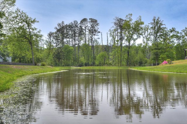 566 River Oaks Lane, Evans, GA 30809
