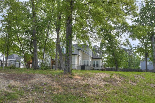 566 River Oaks Lane, Evans, GA 30809