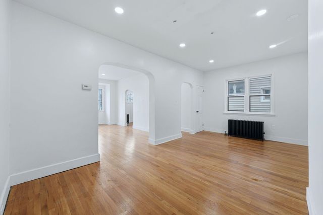 281 AVENUE C, Bayonne, NJ 07002