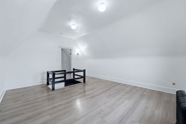 281 AVENUE C, Bayonne, NJ 07002