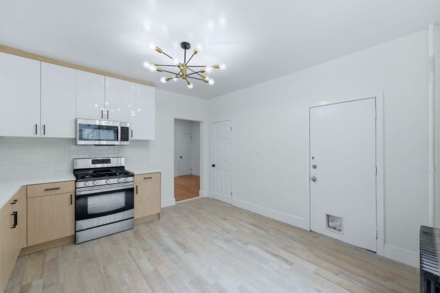 281 AVENUE C, Bayonne, NJ 07002