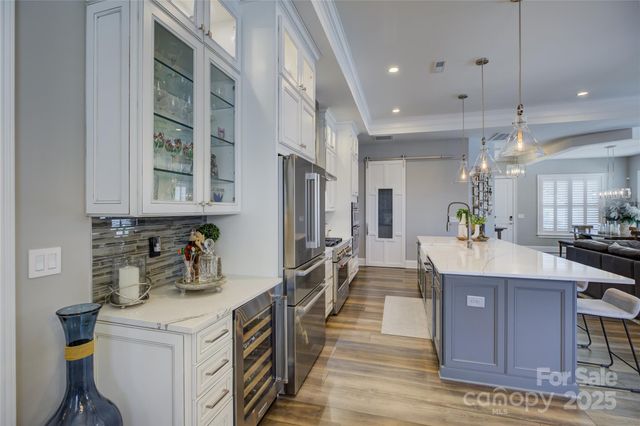 82132 Standing Oak Drive, Charlotte, NC 28278