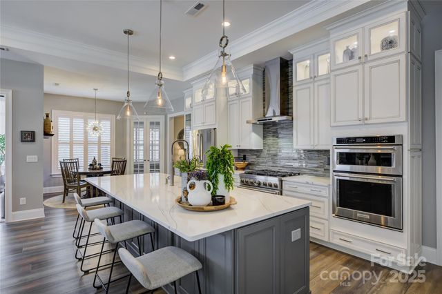 82132 Standing Oak Drive, Charlotte, NC 28278