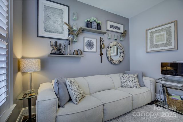 82132 Standing Oak Drive, Charlotte, NC 28278