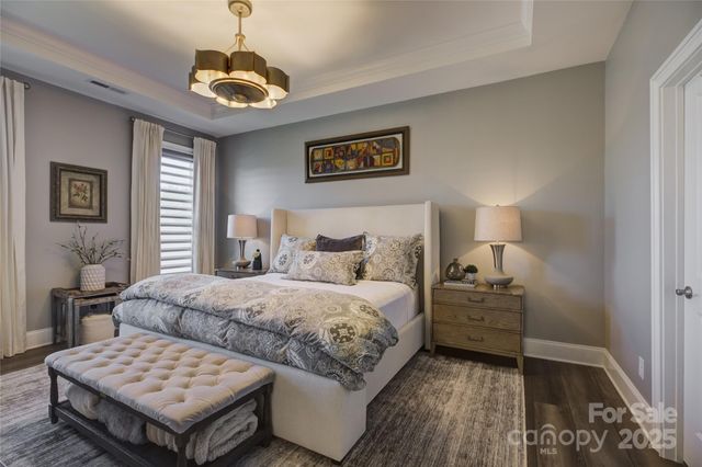 82132 Standing Oak Drive, Charlotte, NC 28278