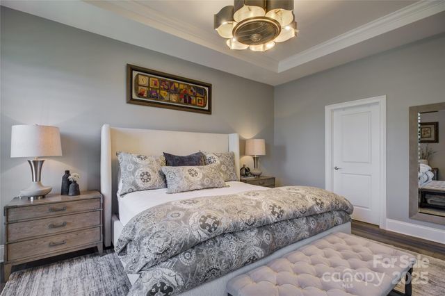 82132 Standing Oak Drive, Charlotte, NC 28278