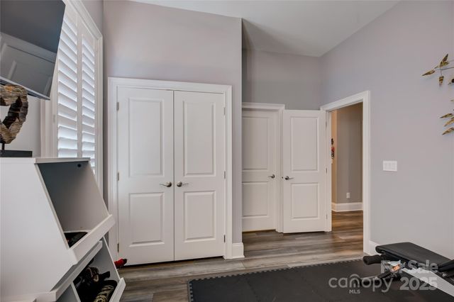 82132 Standing Oak Drive, Charlotte, NC 28278