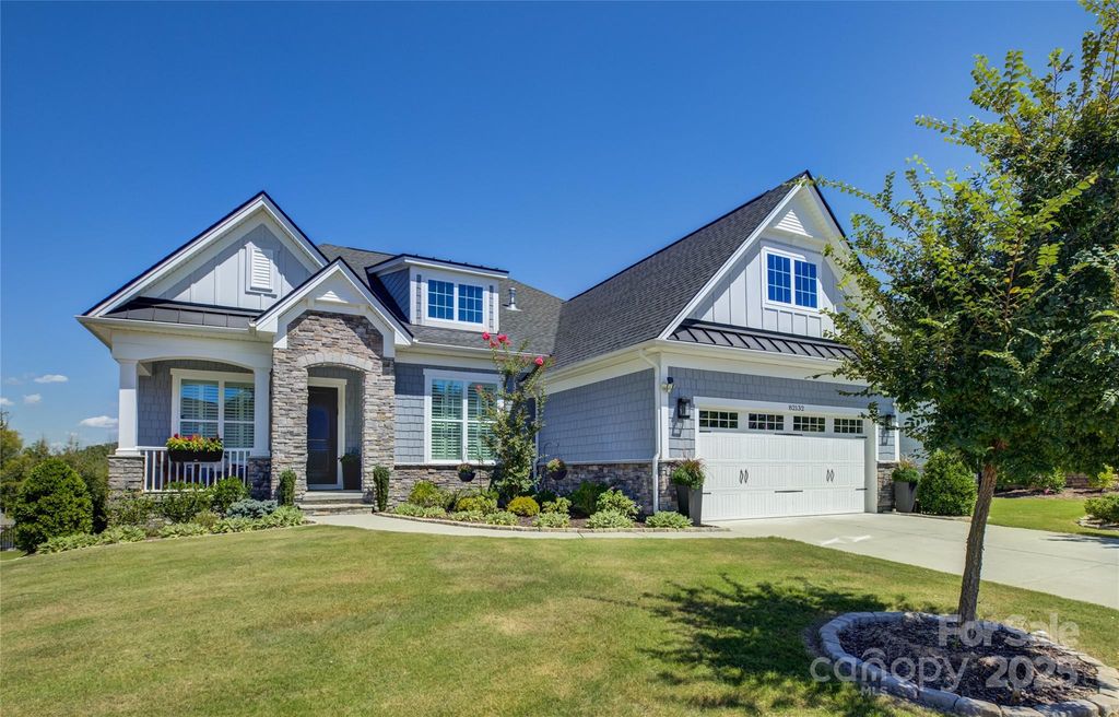 82132 Standing Oak Drive, Charlotte, NC 28278
