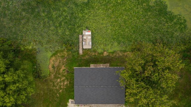 44 W Vick Tree Lane, Valparaiso, IN 46385