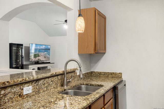 3519 Candlehead Ln, San Antonio, TX 78244