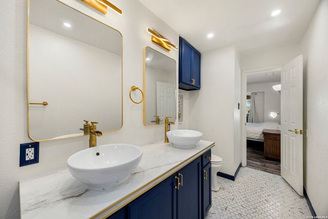 3519 Candlehead Ln, San Antonio, TX 78244