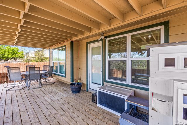 3519 Candlehead Ln, San Antonio, TX 78244