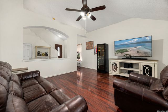 3519 Candlehead Ln, San Antonio, TX 78244