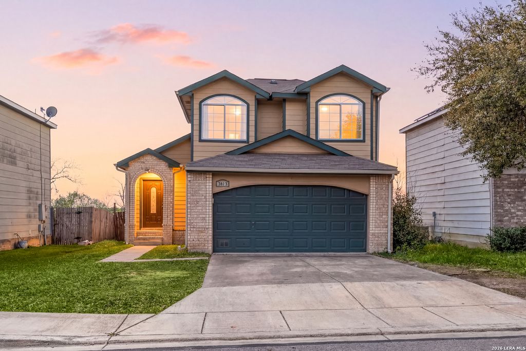 3519 Candlehead Ln, San Antonio, TX 78244