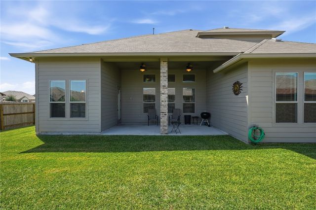 2601 Las Estrellas St, Corpus Christi, TX 78414