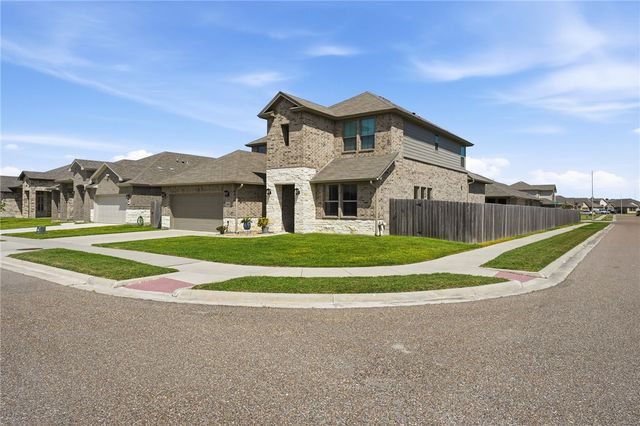 2601 Las Estrellas St, Corpus Christi, TX 78414