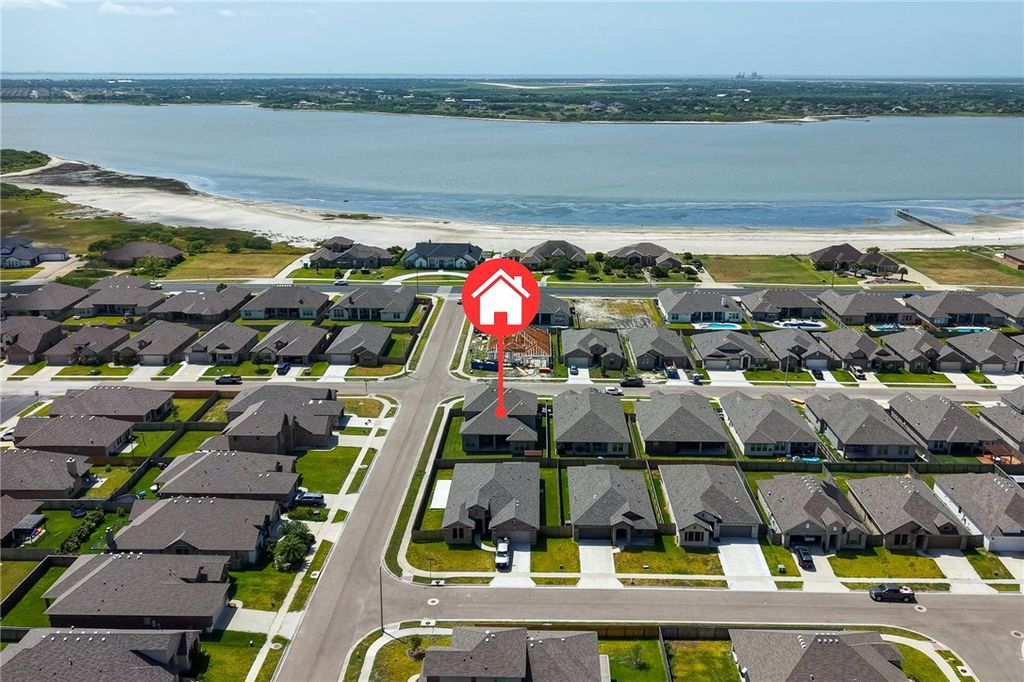 2601 Las Estrellas St, Corpus Christi, TX 78414 — photo 2