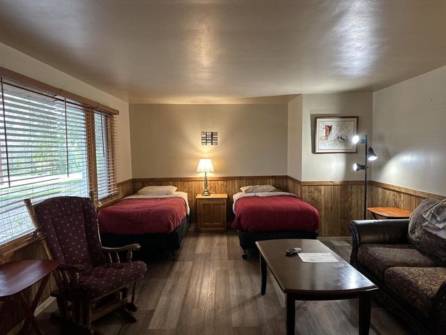 s1638 State Road 35, Alma, WI 54610