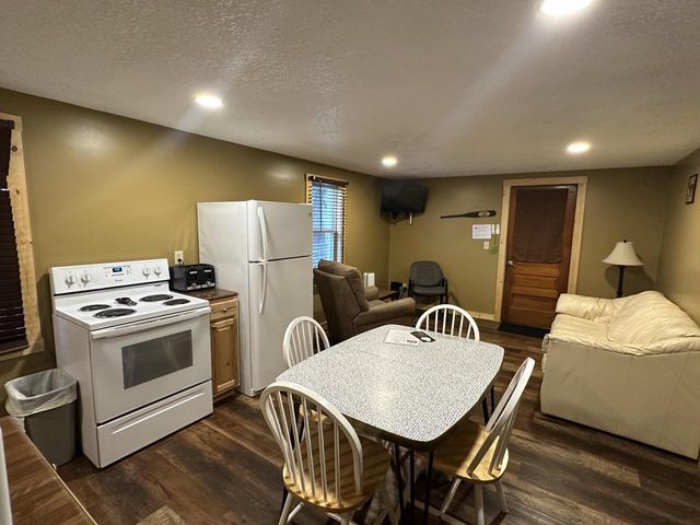 s1638 State Road 35, Alma, WI 54610