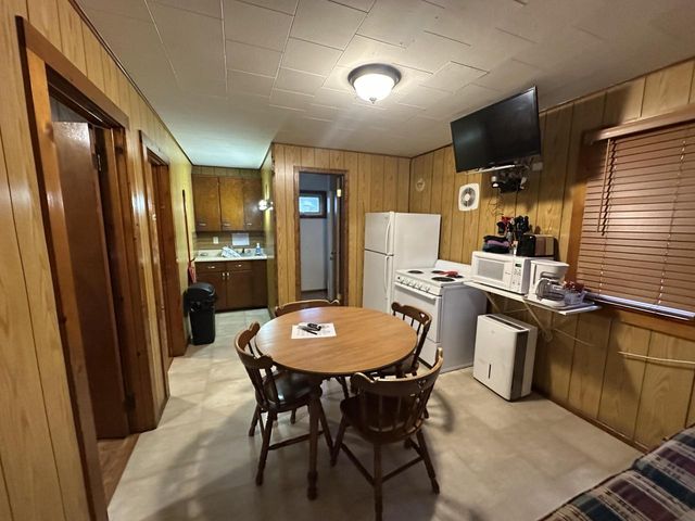 s1638 State Road 35, Alma, WI 54610