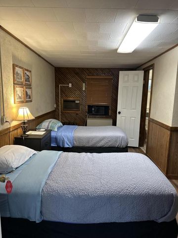 s1638 State Road 35, Alma, WI 54610